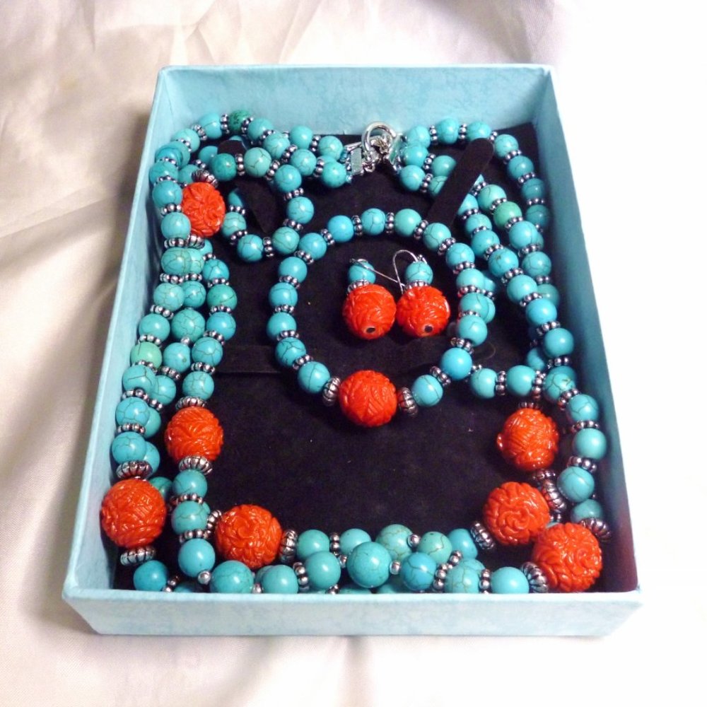 Faux Turquoise Set Necklace, Bracelet, Earrings Carved Red Beads + Box NOS M1149 - Picture 5 of 7